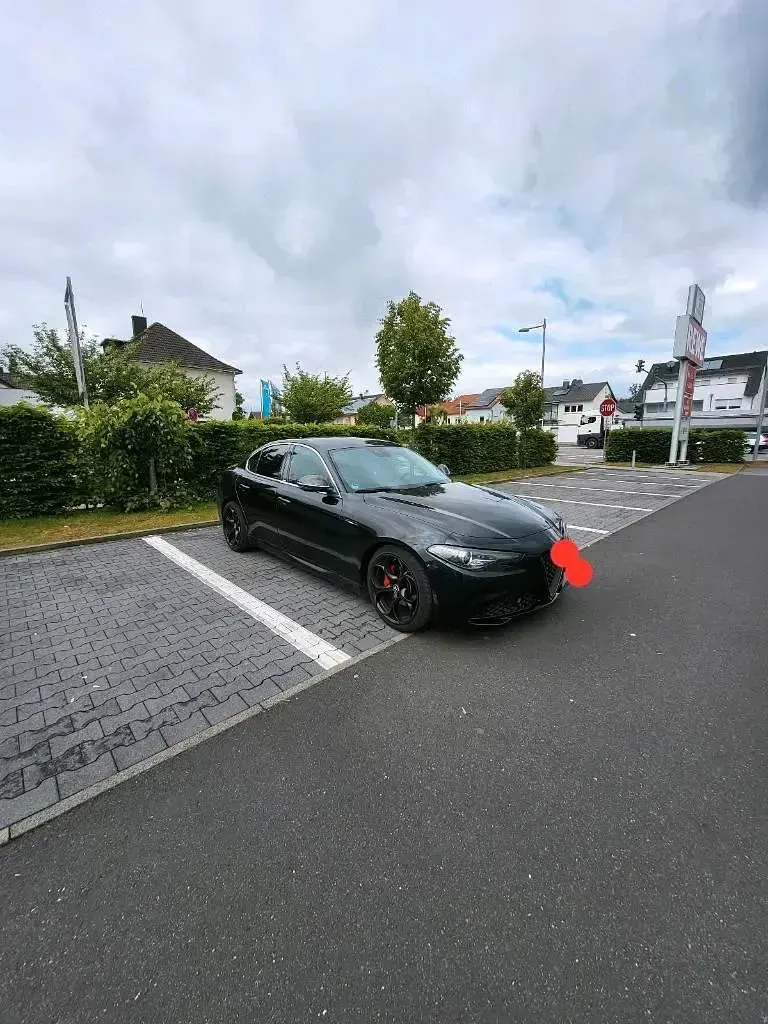 Usata Alfa Romeo Giulia 150 CV (110 kW) 2016 Nero Berlina