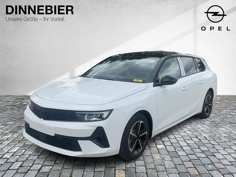 Neu Opel Astra 131 PS (96 kW) 2025 Weiß Kombi