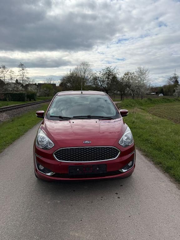 Gebraucht Ford Ka Cool & Connect 86 PS (63 kW) 2020 Rot Limousine