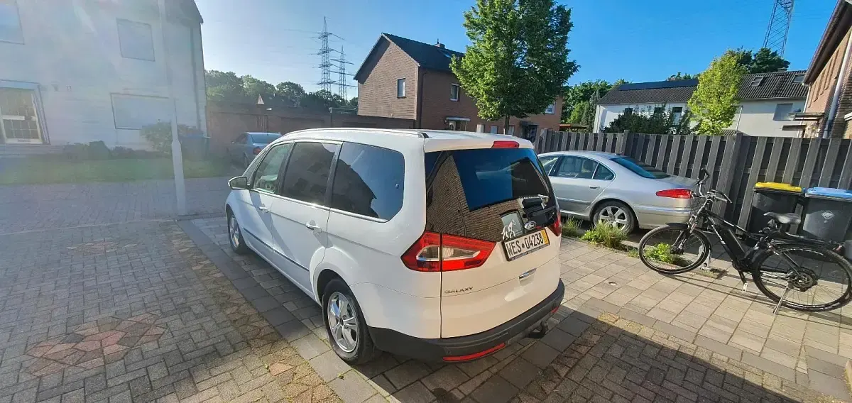 Gebraucht Ford Galaxy Titanium 163 PS (119 kW) 2012 Weiß Van / Kleinbus