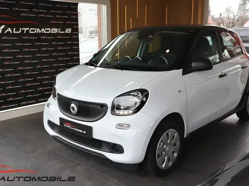 Gebraucht Smart ForFour 90 PS (66 kW) 2019 Weiß Kleinwagen