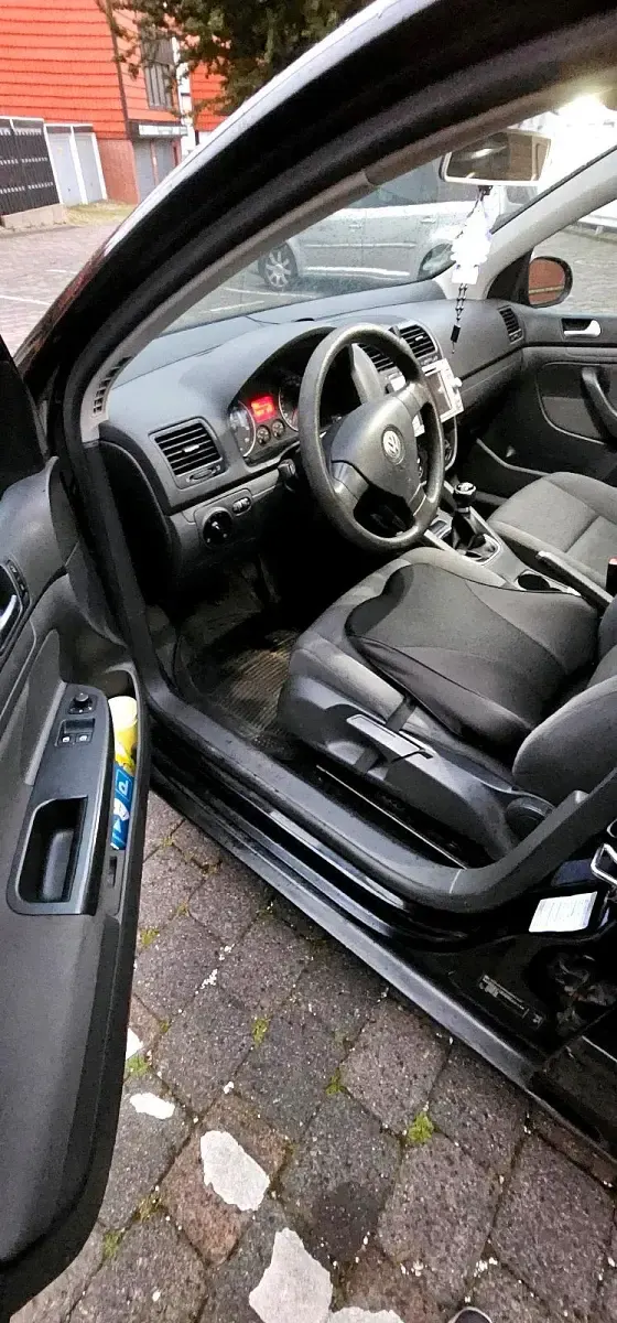 Gebraucht VW Golf V 122 PS (89 kW) 2008 Schwarz Kleinwagen