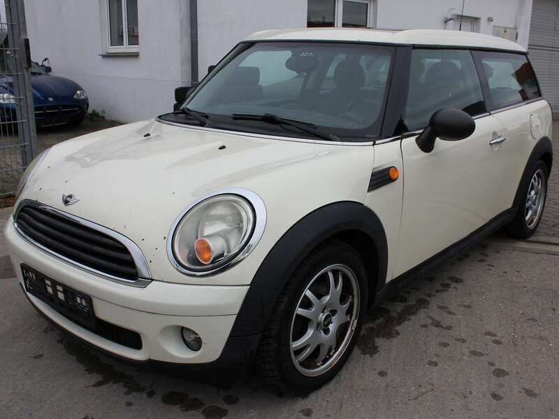 Pepper white Gebraucht 2009 Mini One Clubman Kombi | 1.700 € - Bild 1/4