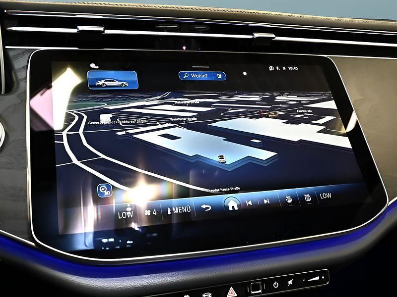 Gebraucht Mercedes E300 204 PS (150 kW) 2025 Schwarz Limousine