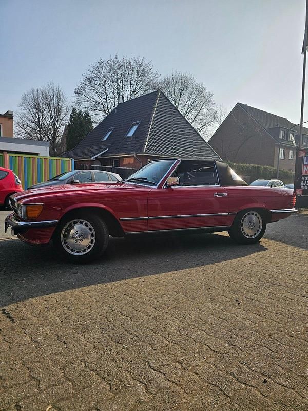 Gebraucht Mercedes 560 231 PS (169 kW) 1987 Rot Cabrio