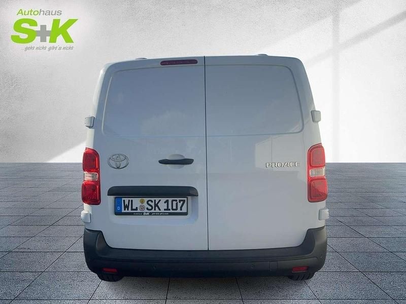 Gebraucht Toyota Proace 122 PS (89 kW) 2025 Ice white (weiß) Van / Kleinbus