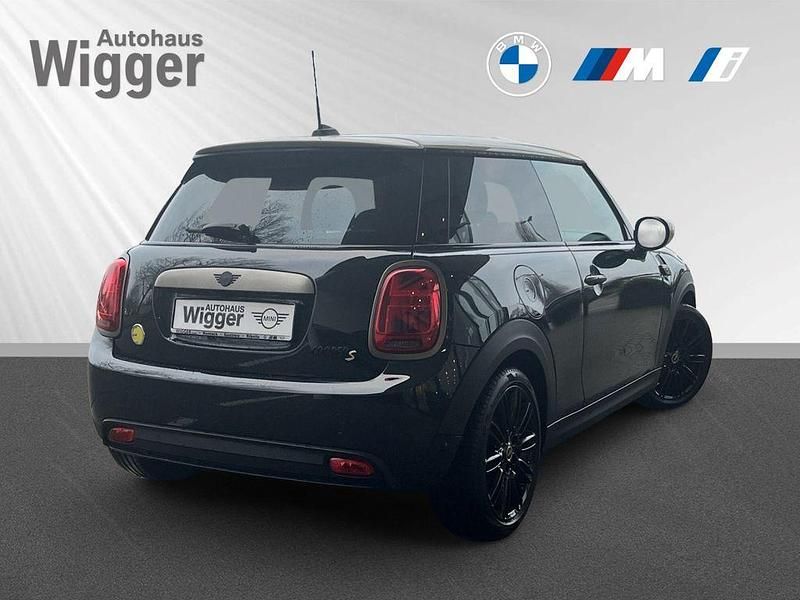 Gebraucht Mini Cooper SE Resolute Edition 135 kW (184 PS) 2022 Gruen Kleinwagen