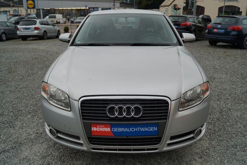 Silber Gebraucht 2005 Audi A4 Limousine | 3.500 € (Superpreis) - Bild 1/4