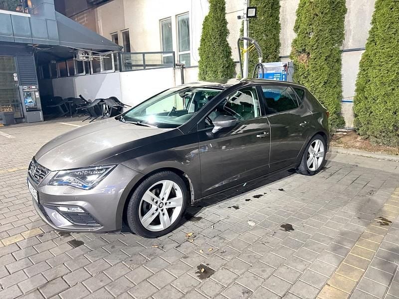 Grau Gebraucht 2018 Seat Leon Limousine | 11.500 € (Etwas zu teuer) - Bild 1/4