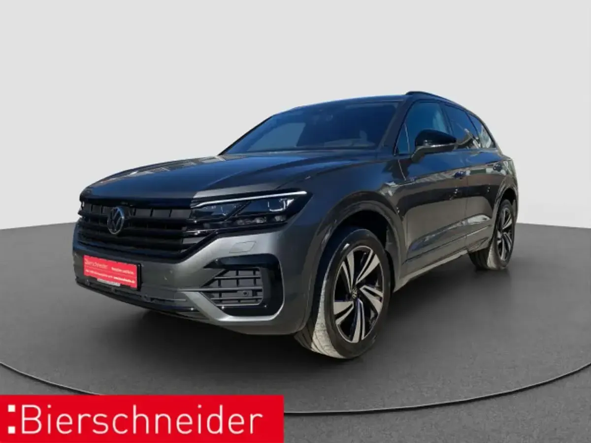 Second-hand VW Touareg R-line 231 CP (169 kW) 2022 Gri SUV