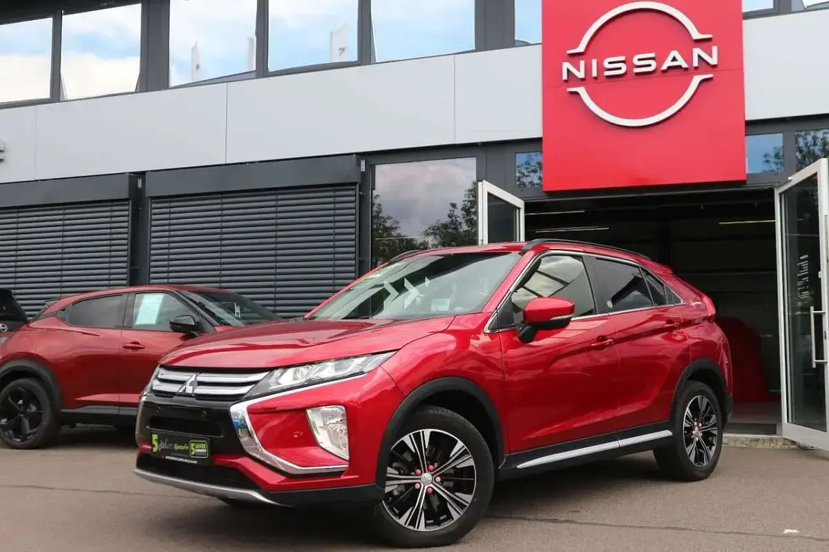 Używany Mitsubishi Eclipse Cross Diamant Edition 163 KM (119 kW) 2019 Czerwony SUV