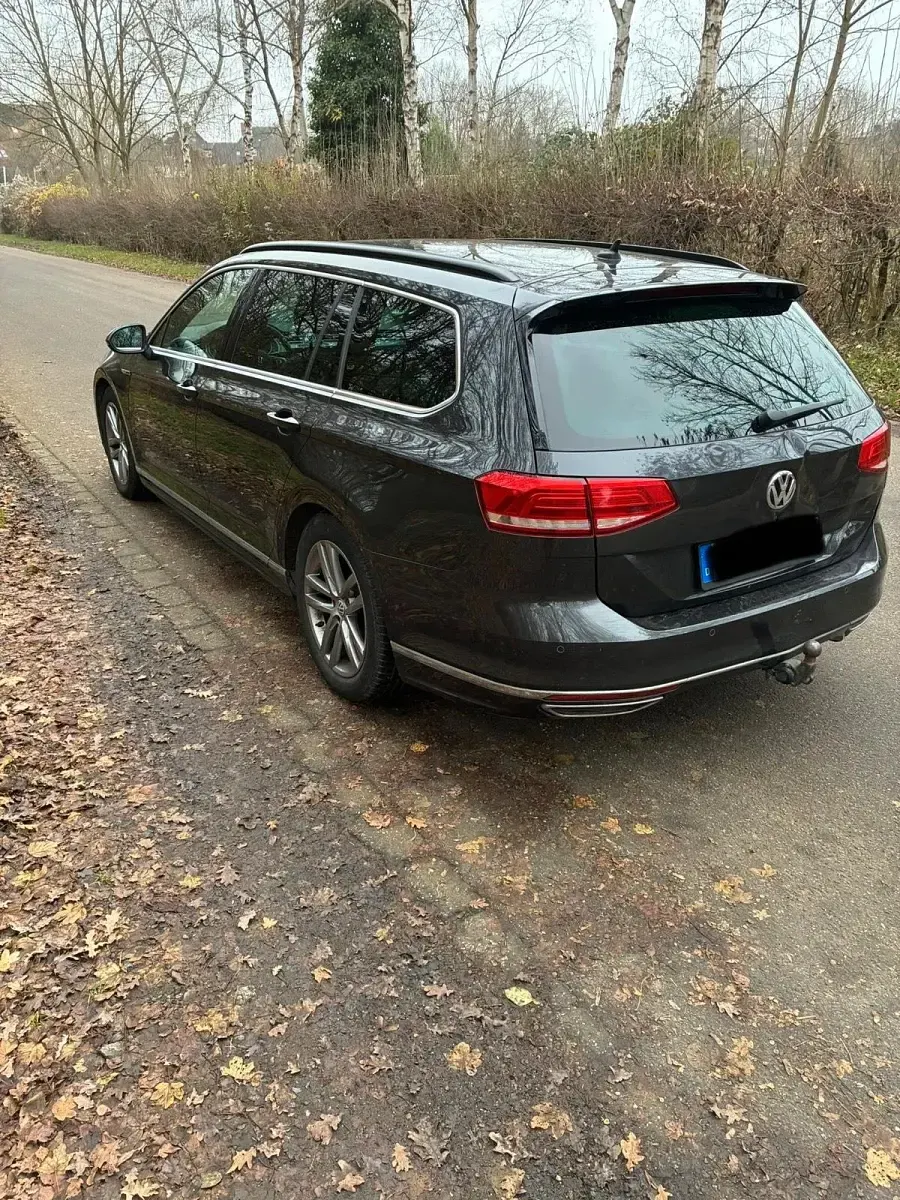 Gebraucht VW Passat R-line 190 PS (139 kW) 2018 Grau Kombi