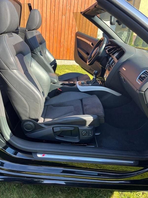 Gebraucht Audi A5 Cabriolet Ambiente 177 PS (130 kW) 2012 Schwarz Cabrio