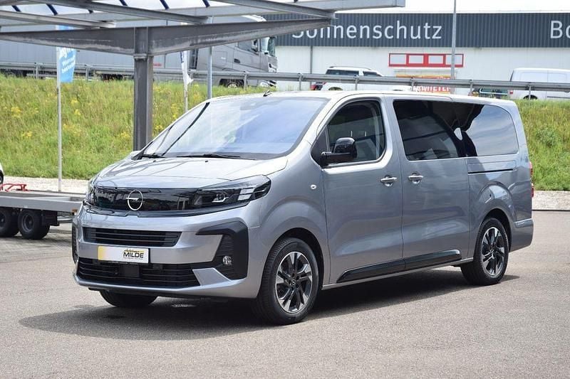 Grau Neu 2025 Opel Zafira Life Van / Kleinbus | 44.990 € (Etwas zu teuer) - Bild 1/4