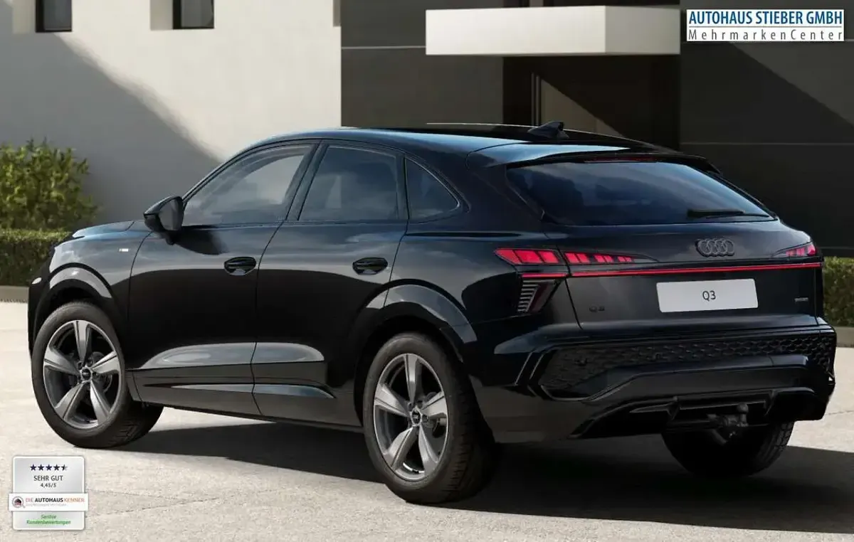 Neu Audi Q3 Sportback Ambiente 204 PS (150 kW) 2026 Mythosschwarz metallic SUV
