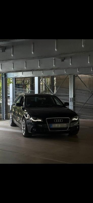 Second-hand Audi A4 143 CP (105 kW) 2011 Negru Break