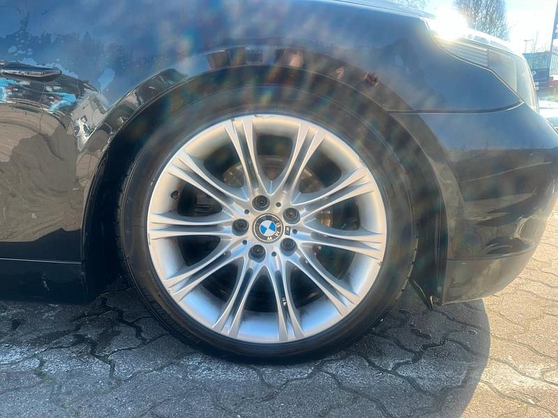 Gebraucht BMW 525 Basis 177 PS (130 kW) 2004 Schwarz Limousine