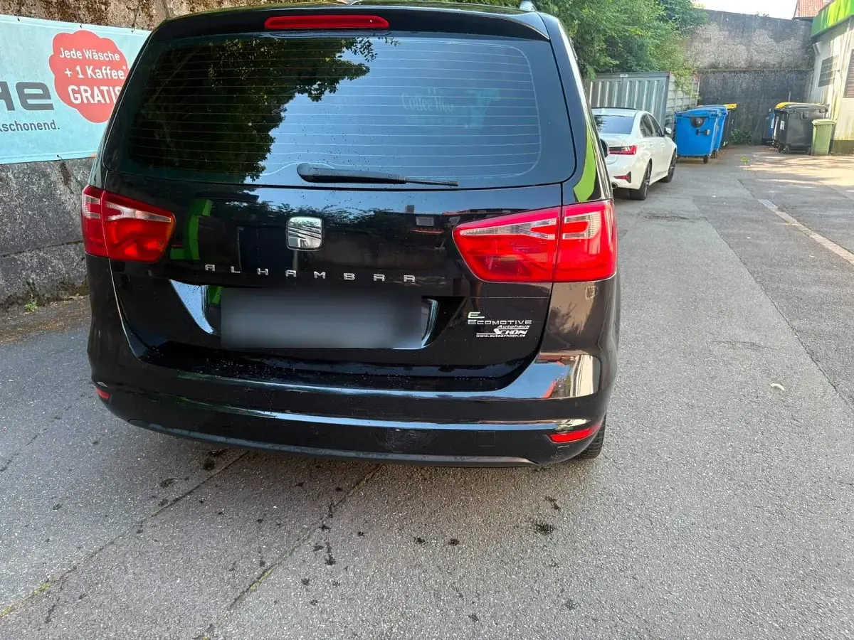 Gebraucht Seat Alhambra 140 PS (102 kW) 2011 Schwarz Van / Kleinbus