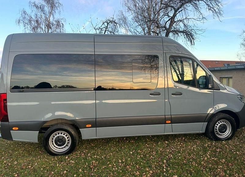 Gebraucht Mercedes Sprinter 170 PS (125 kW) 2023 Grau Van