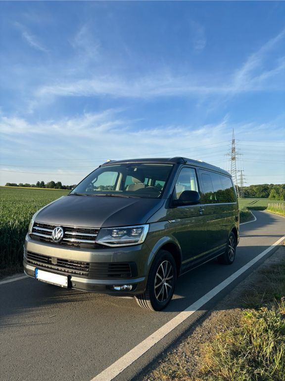 Grau Gebraucht 2016 VW T6 California Van | 50.500 € - Bild 1/4