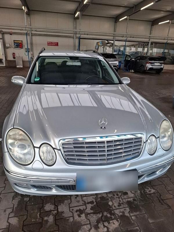 Gebraucht Mercedes E280 Elegance 177 PS (130 kW) 2005 Silber Kombi