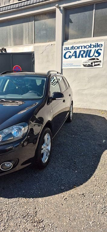 Gebraucht VW Golf VI Match 86 PS (63 kW) 2012 Schwarz Kleinwagen