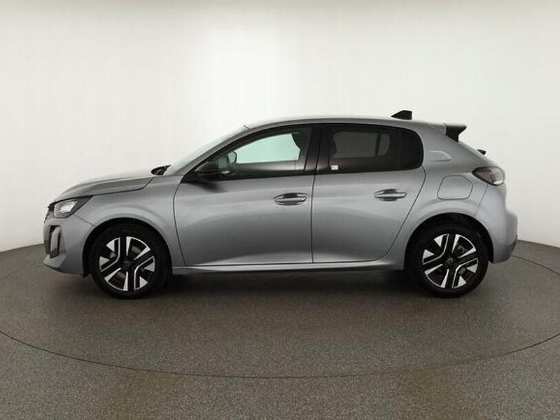 Neu Peugeot 208 110 PS (80 kW) 2025 Gelb Kleinwagen
