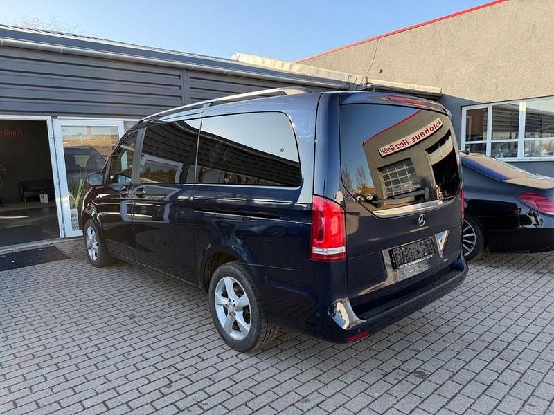 Gebraucht Mercedes V250 190 PS (139 kW) 2016 Blau Van / Kleinbus
