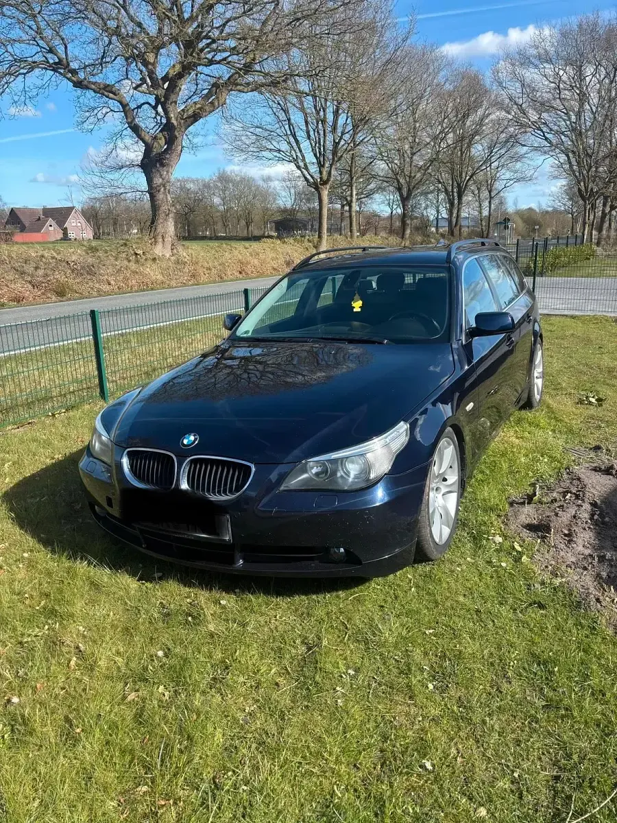 Second-hand BMW 525 177 CP (130 kW) 2004 Albastru Break