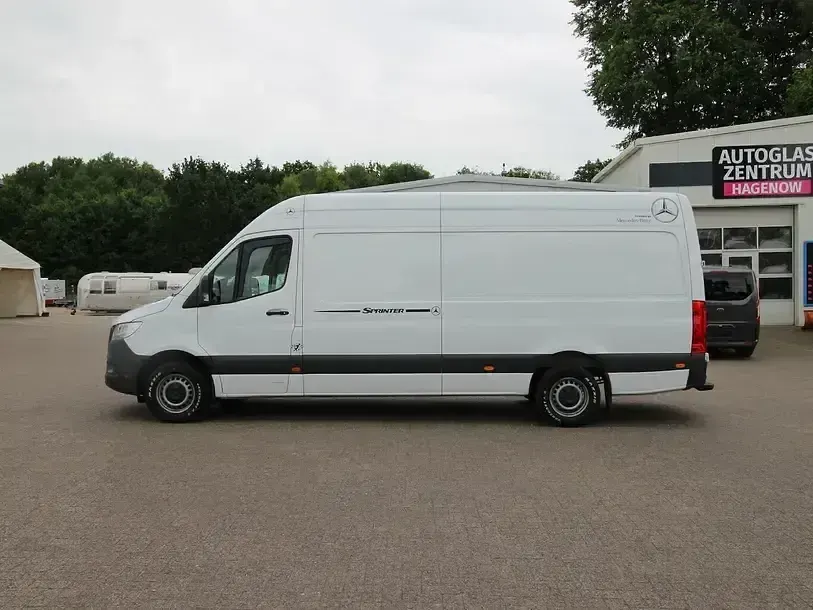 Gebraucht Mercedes Sprinter 150 PS (110 kW) 2022 Arktikweiß Van