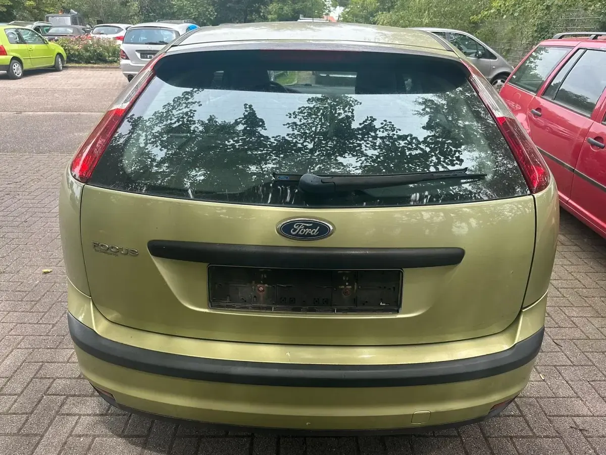 Gebraucht Ford Focus 101 PS (74 kW) 2006 Gelb Limousine