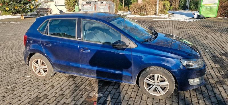 Gebraucht VW Polo 90 PS (66 kW) 2012 Blau Kleinwagen