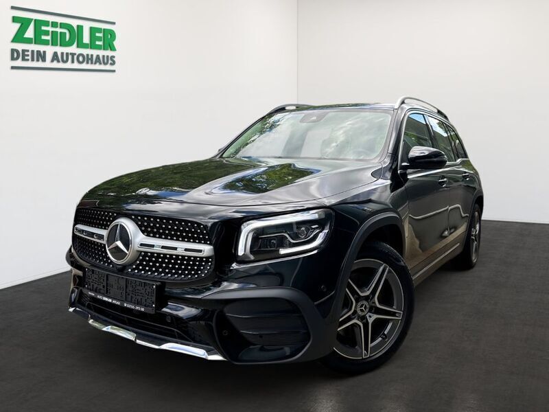 Nachtschwarz unilack Gebraucht 2020 Mercedes GLB220 AMG line SUV | 32.950 € (Fairer Preis) - Bild 1/4