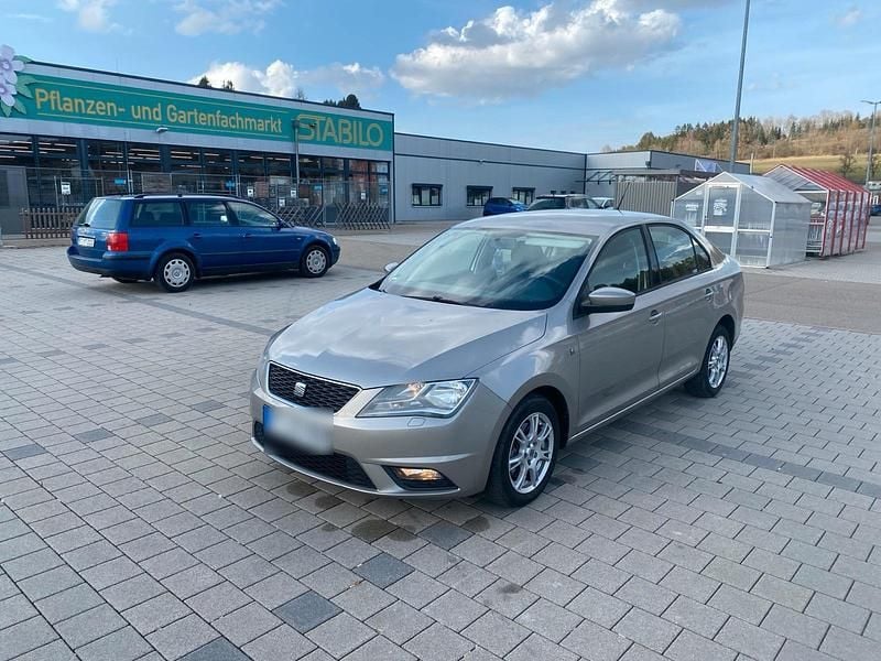 Gebraucht Seat Toledo 105 PS (77 kW) 2013 Gold Kleinwagen