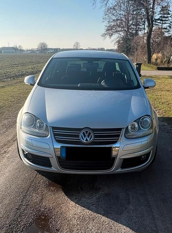 Gebraucht VW Jetta 177 PS (130 kW) 2006 Silber Limousine