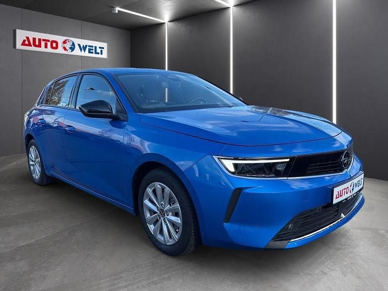 Gebraucht Opel Astra Edition 131 PS (96 kW) 2022 Blau Limousine
