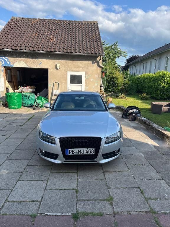 Silber Gebraucht 2010 Audi A5 Coupé | 7.500 € (Guter Preis) - Bild 1/4
