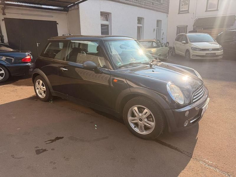 Second-hand Mini ONE 90 CP (66 kW) 2005 Negru Hatchback