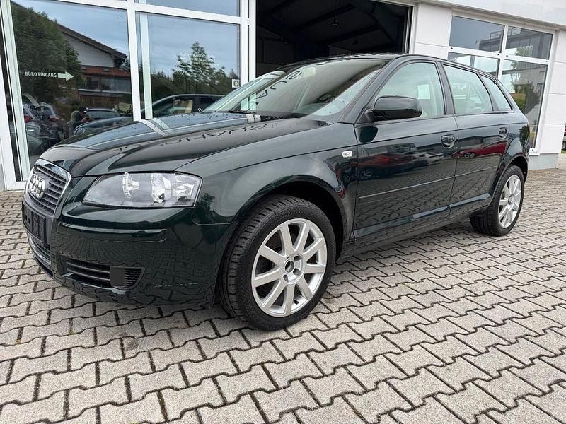 Gebraucht Audi A3 Attraction 140 PS (102 kW) 2008 Grün Limousine