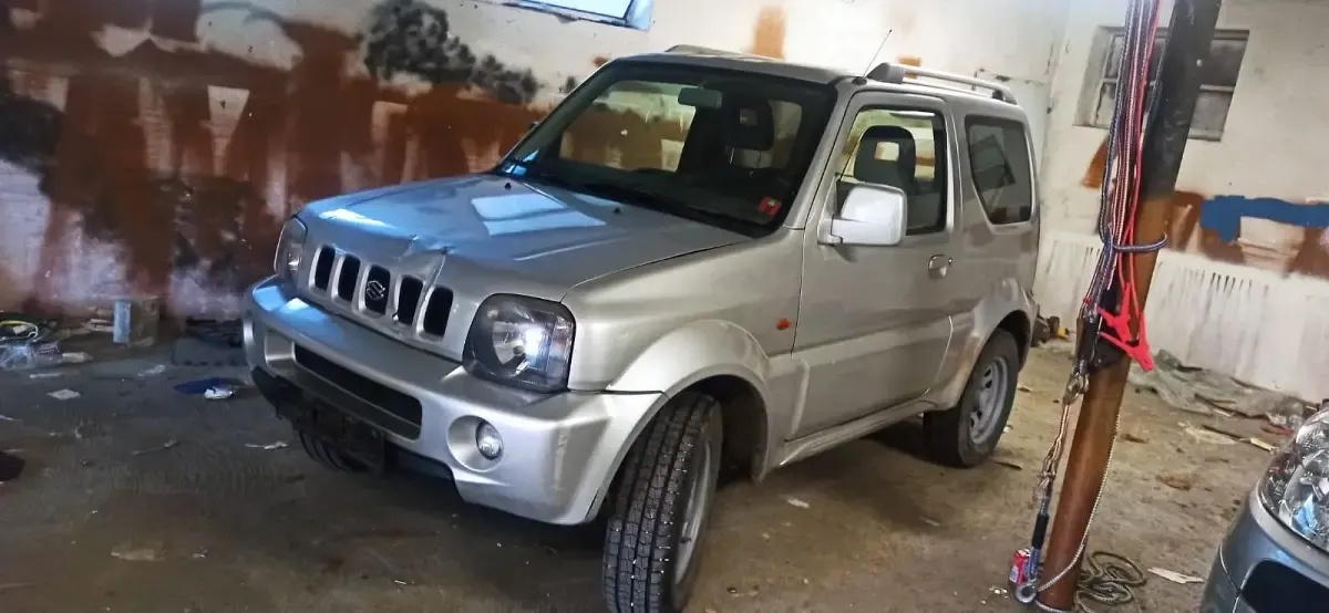 Gebraucht Suzuki Jimny 82 PS (60 kW) 2003 Silber SUV