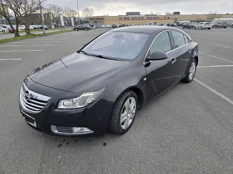 Gebraucht Opel Insignia Cosmo 160 PS (117 kW) 2010 Schwarz Limousine