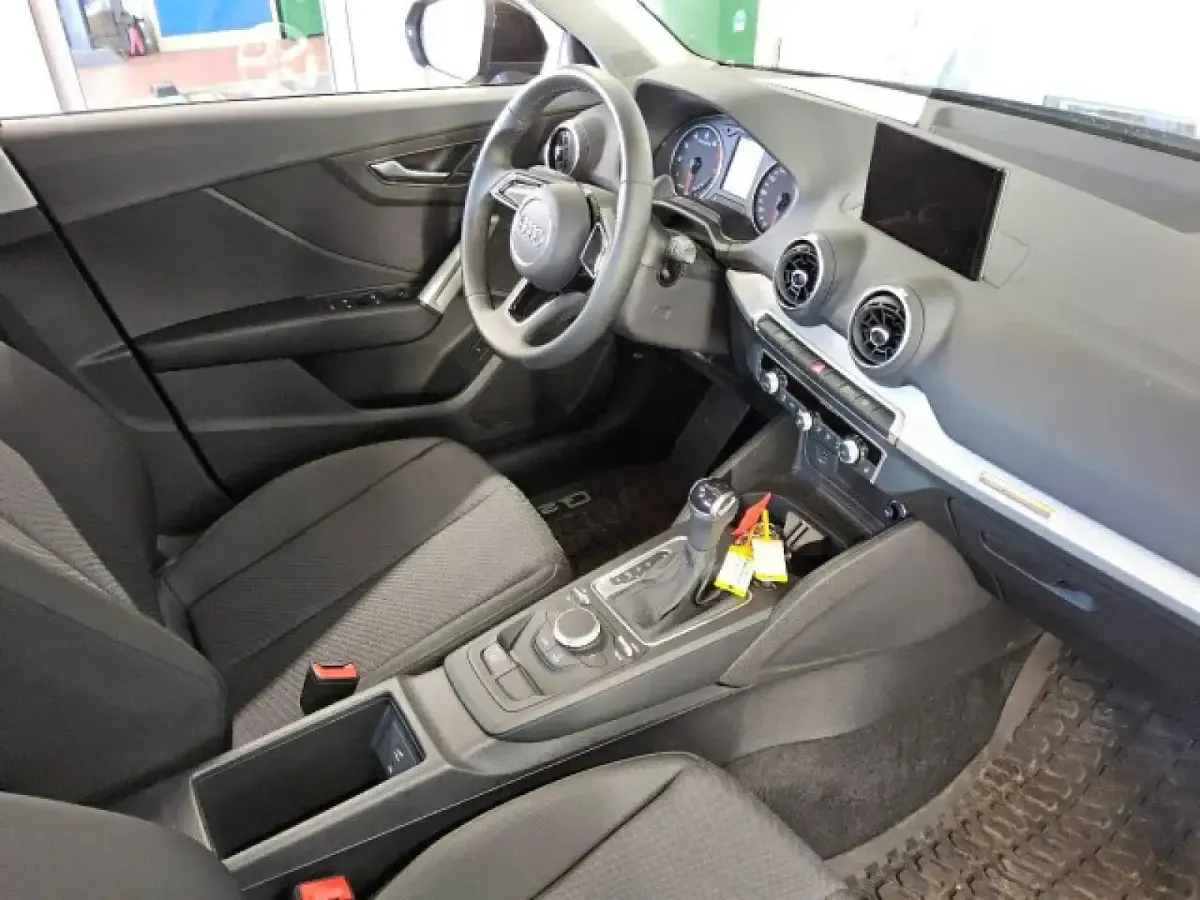 Gebraucht Audi Q2 Comfort 150 PS (110 kW) 2023 Mythosschwarz metallic SUV