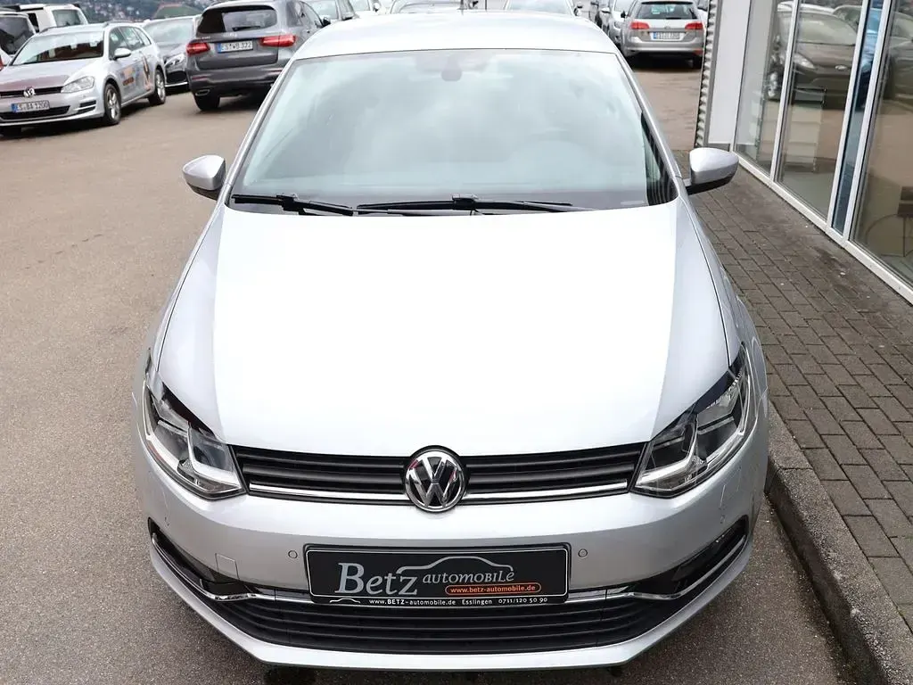 Gebraucht VW Polo Highline 90 PS (66 kW) 2017 Silber Kleinwagen