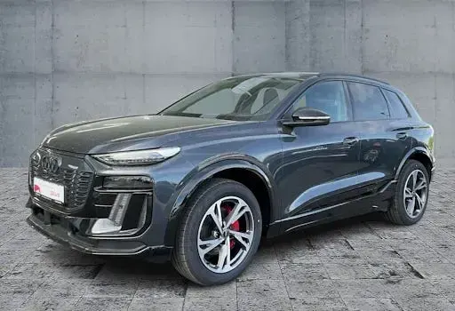 Używany Audi Q6 e-tron Ambiente 285 kW (388 KM) 2024 Szary SUV