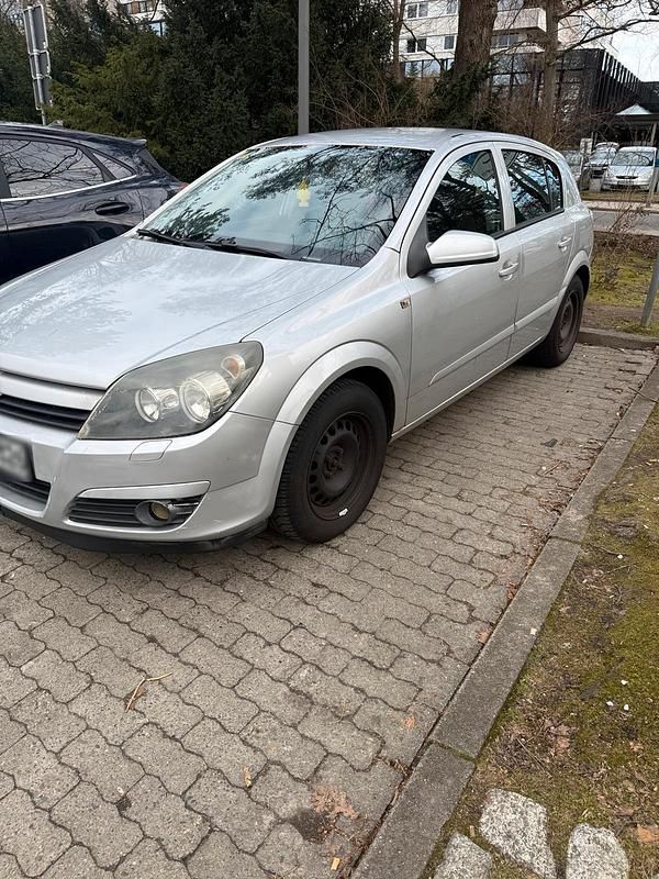 Usata Opel Astra 2004 Argento Berlina