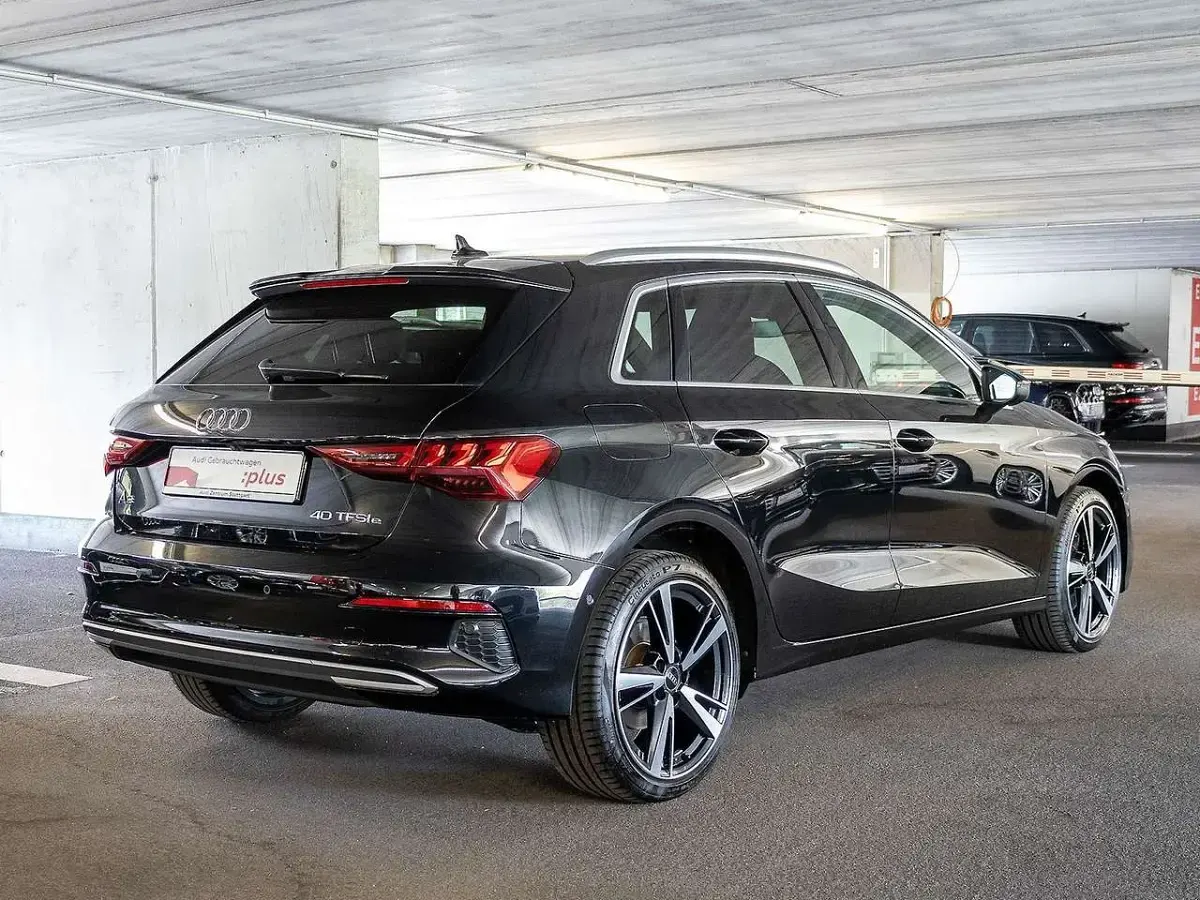 Gebraucht Audi A3 Sport 204 PS (150 kW) 2021 Schwarz Limousine