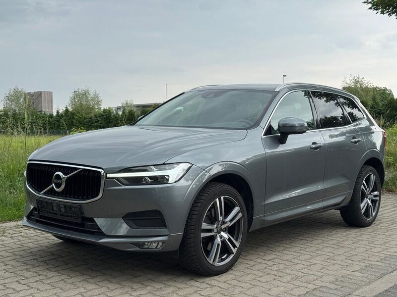 Grau Gebraucht 2020 Volvo XC60 Momentum SUV | 20.999 € (Superpreis) - Bild 1/4