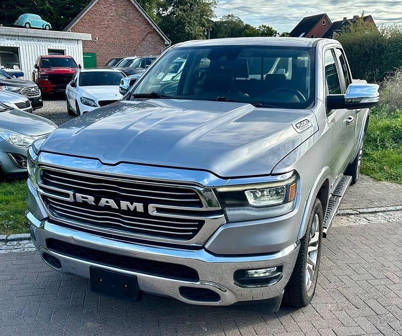 Grau Gebraucht 2021 Dodge Ram Abholung | 41.800 € (Guter Preis) - Bild 1/4