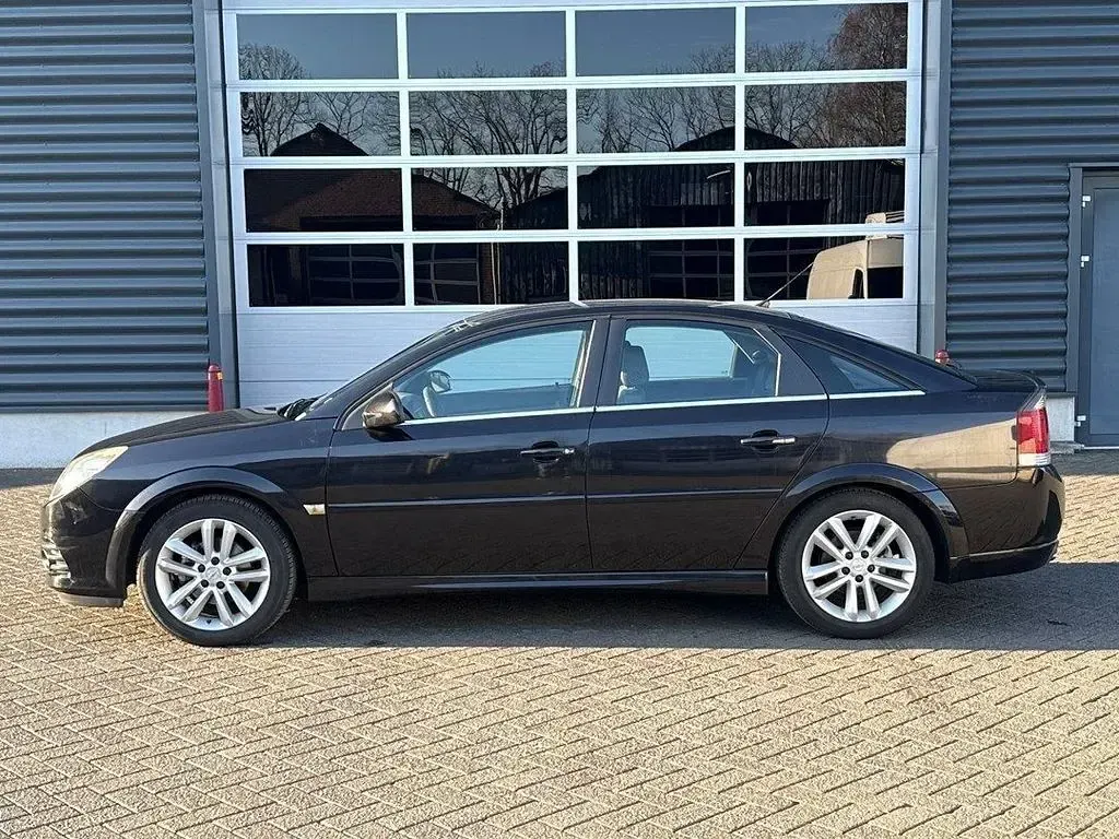 Gebraucht Opel Vectra GTS Sport 122 PS (89 kW) 2006 Schwarz Limousine