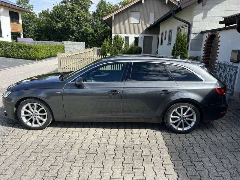 Grau Gebraucht 2018 Audi A4 Sport Kombi | 17.900 € (Fairer Preis) - Bild 1/4